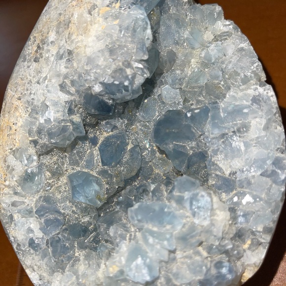 XL Celestite Egg - Picture 5 of 15